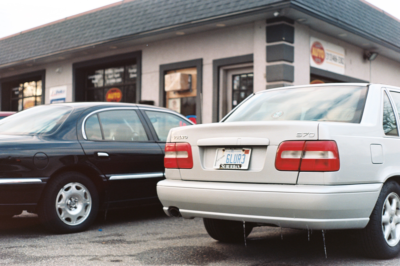 Illustration for article titled So I tried shooting Natura1600 at dusk/night